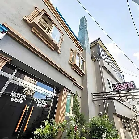 Shine Hotel
