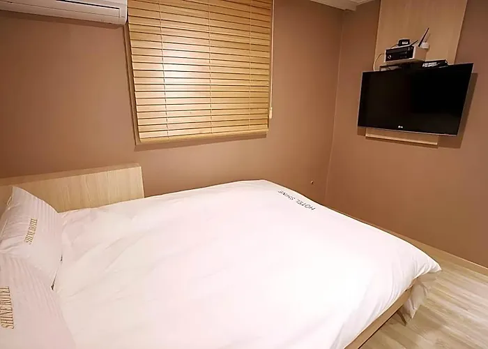 Shine Hotel